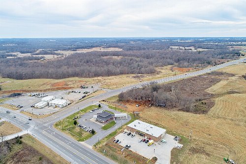 4 Hwy 41 N, Springfield, TN  37172