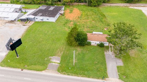 309 N Military St, Loretto, TN  38469