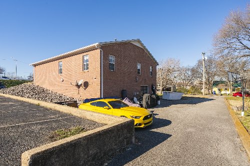 1113 S Main St, Columbia, TN  38401