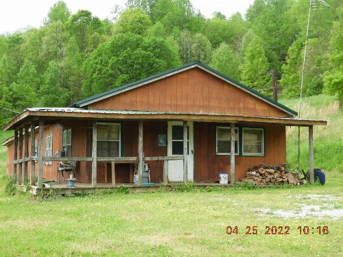 1450 Highway 64, Pulaski, TN  38478