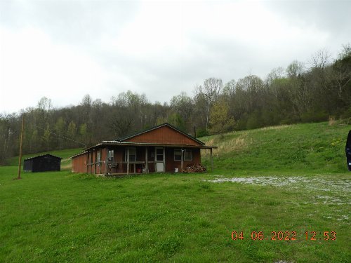 1450 Highway 64, Pulaski, TN  38478