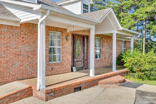 121 Joe Ave, Hohenwald, TN  38462