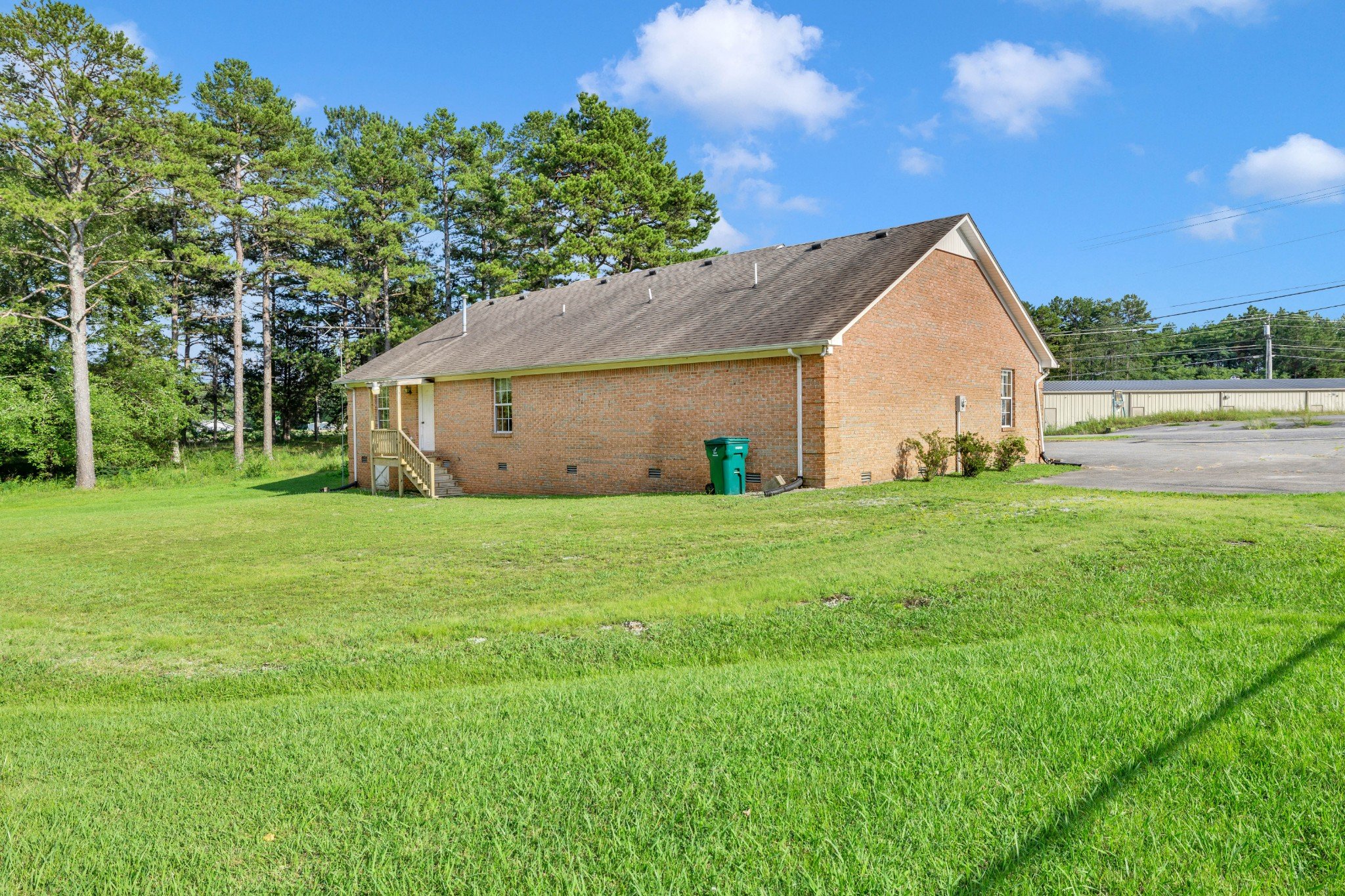 121 Joe Ave, Hohenwald, TN  38462