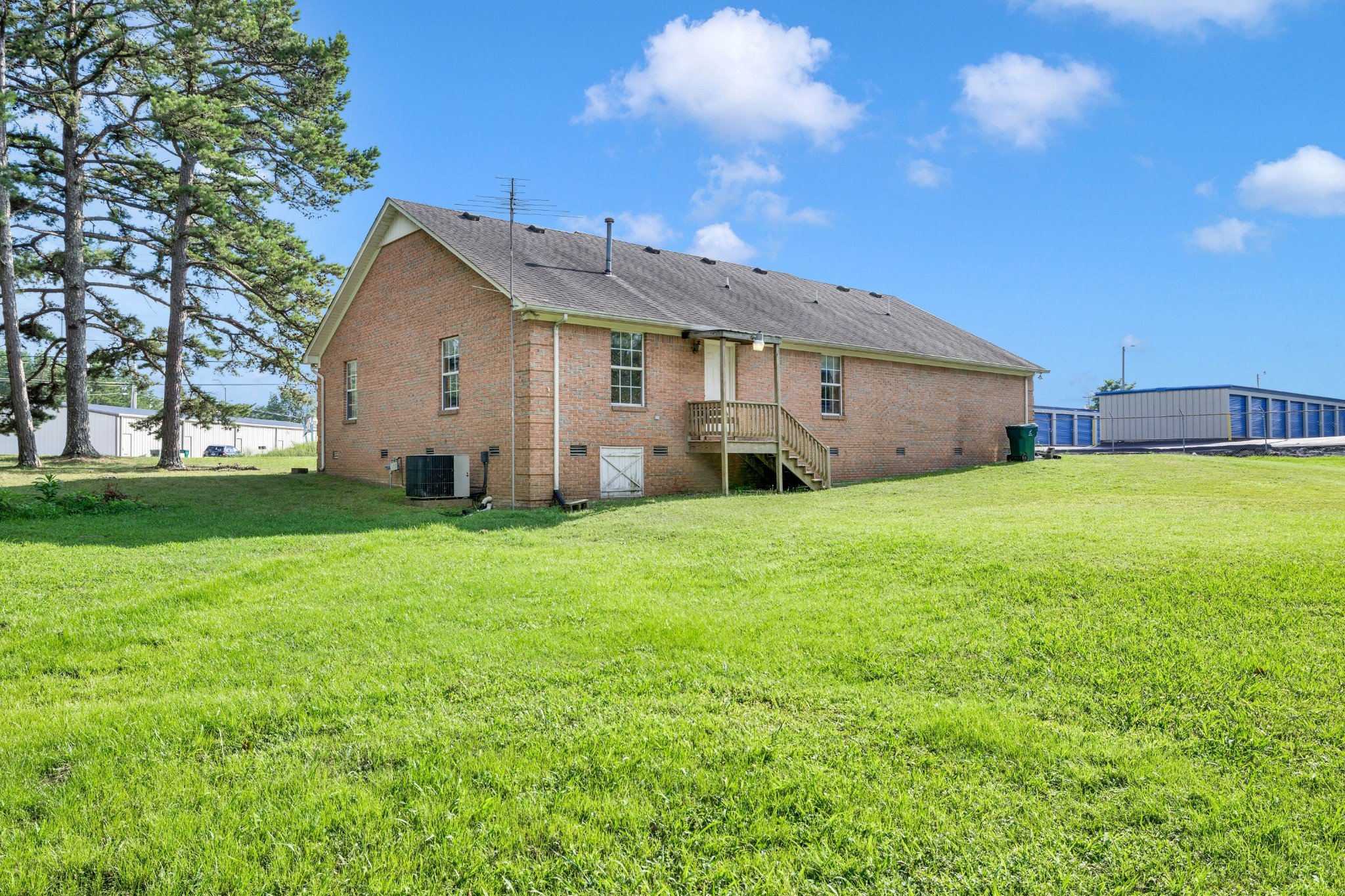 121 Joe Ave, Hohenwald, TN  38462