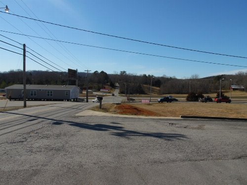 Walker Cove Rd, Sparta, TN  38583