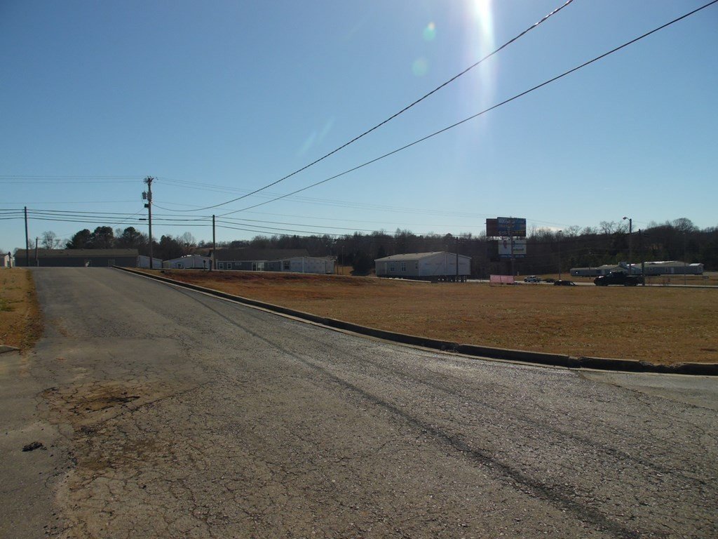 Walker Cove Rd, Sparta, TN  38583