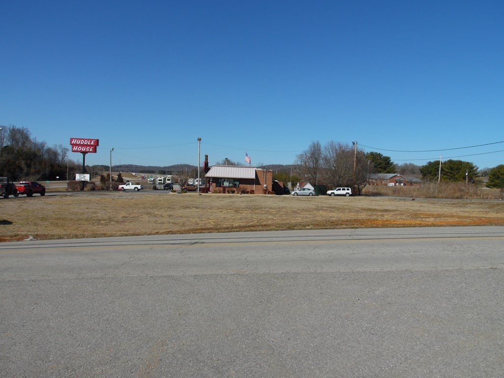 Walker Cove Rd, Sparta, TN  38583