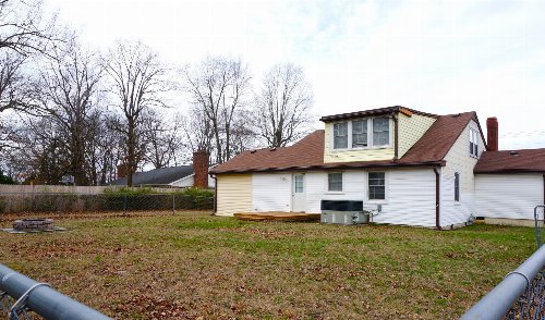 806 Highway 70, Dickson, TN  37055