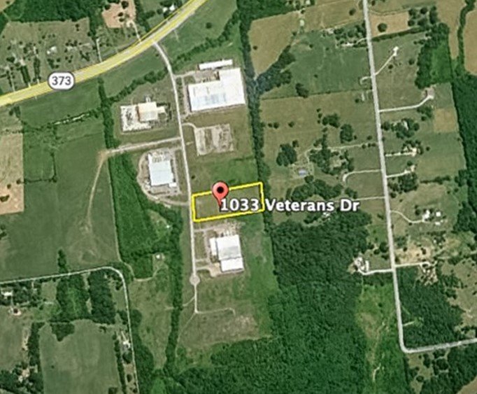 1033 Veterans Dr, Lewisburg, TN  37091