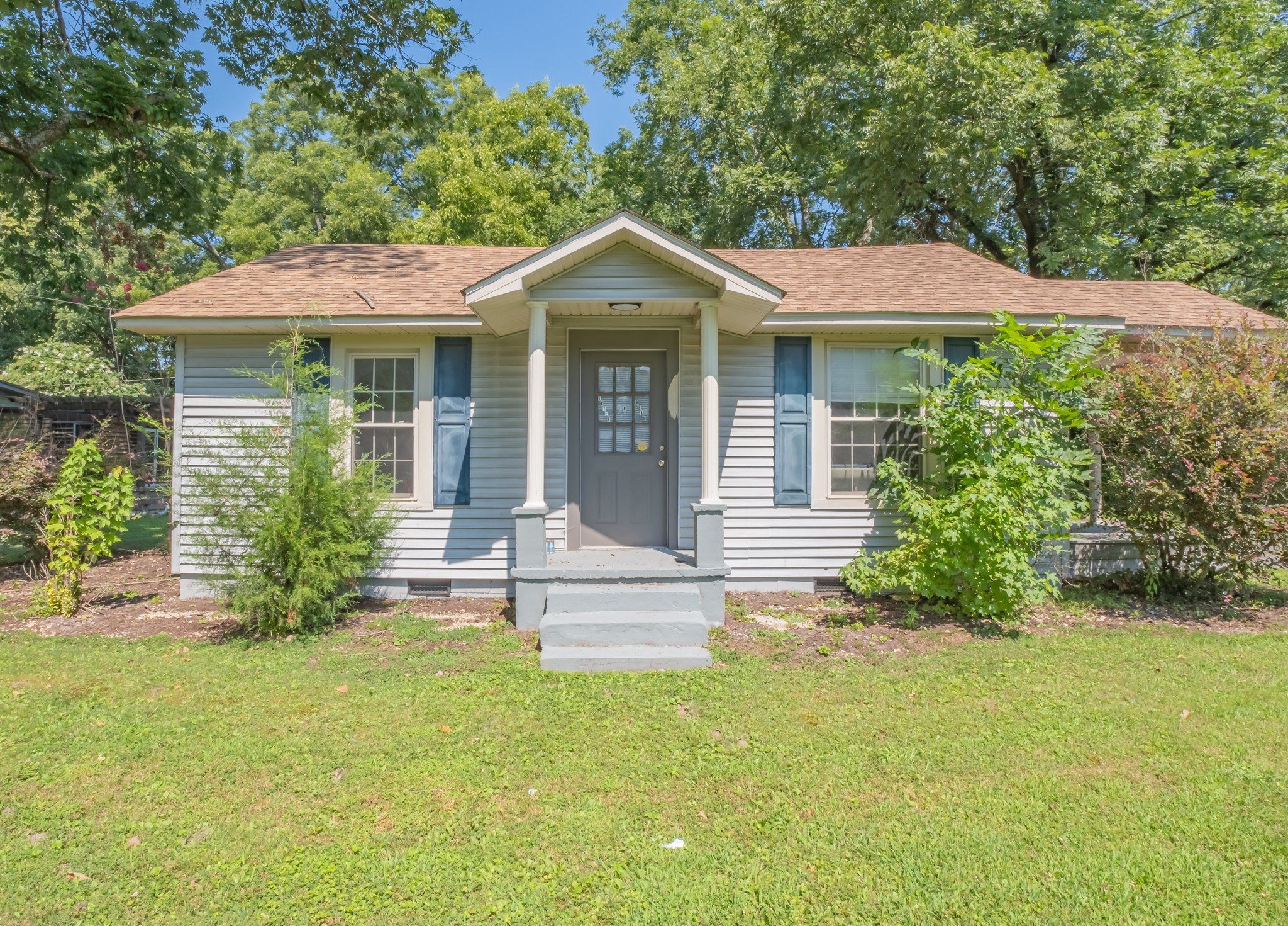 417 E Lincoln St, Tullahoma, TN  37388