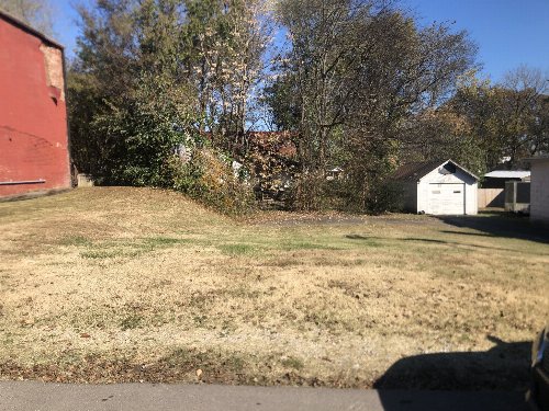 312 W 11th St, Columbia, TN  38401