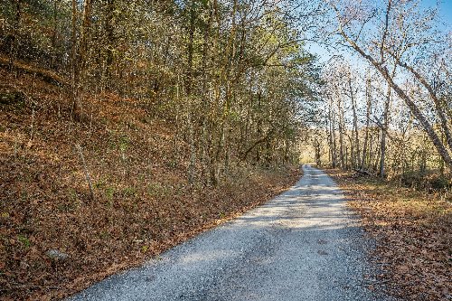 Doe Creek LN, Gainesboro, TN  38562