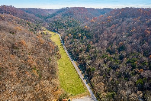 Doe Creek LN, Gainesboro, TN  38562