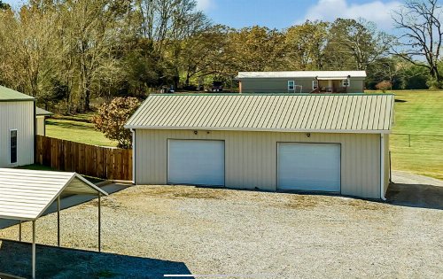 3257 Highway 48, Nunnelly, TN  37137