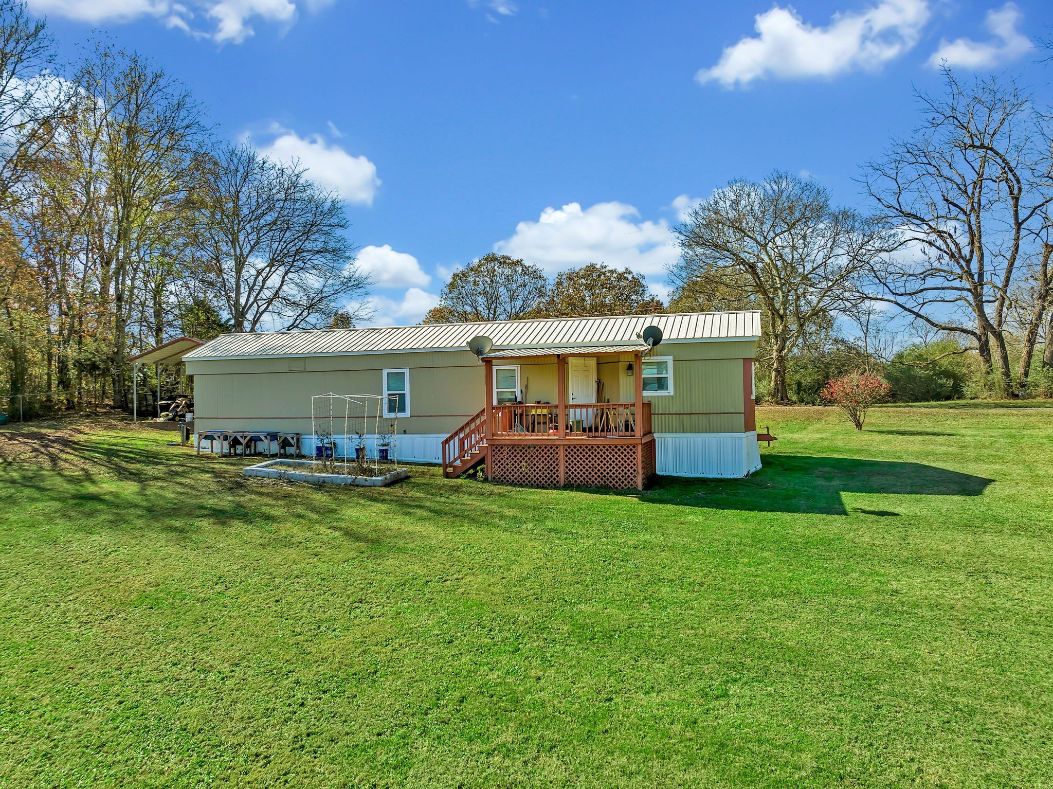 3257 Highway 48, Nunnelly, TN  37137