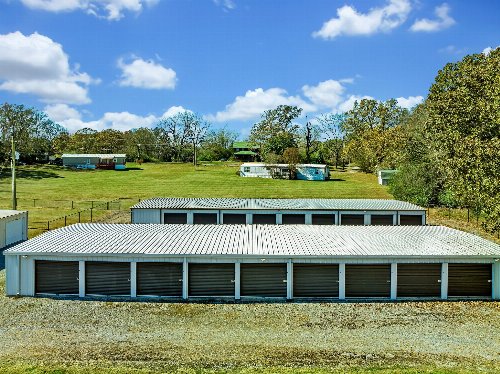 3257 Highway 48, Nunnelly, TN  37137