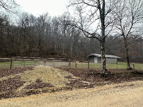 3482 Waterfall Creek Rd, Collinwood, TN  38450