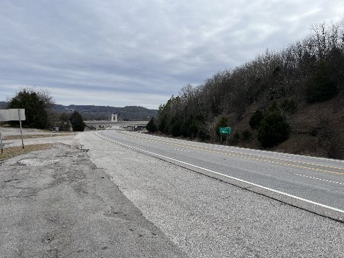 Hwy 64, Pulaski, TN  38478