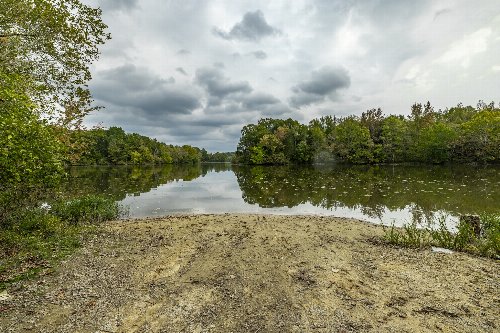 Cairo Bend Road, Lebanon, TN  37087