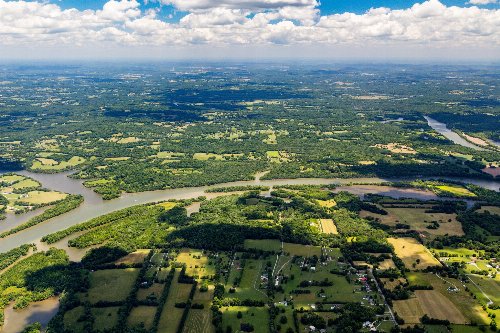 Cairo Bend Road, Lebanon, TN  37087