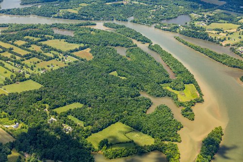 Cairo Bend Road, Lebanon, TN  37087