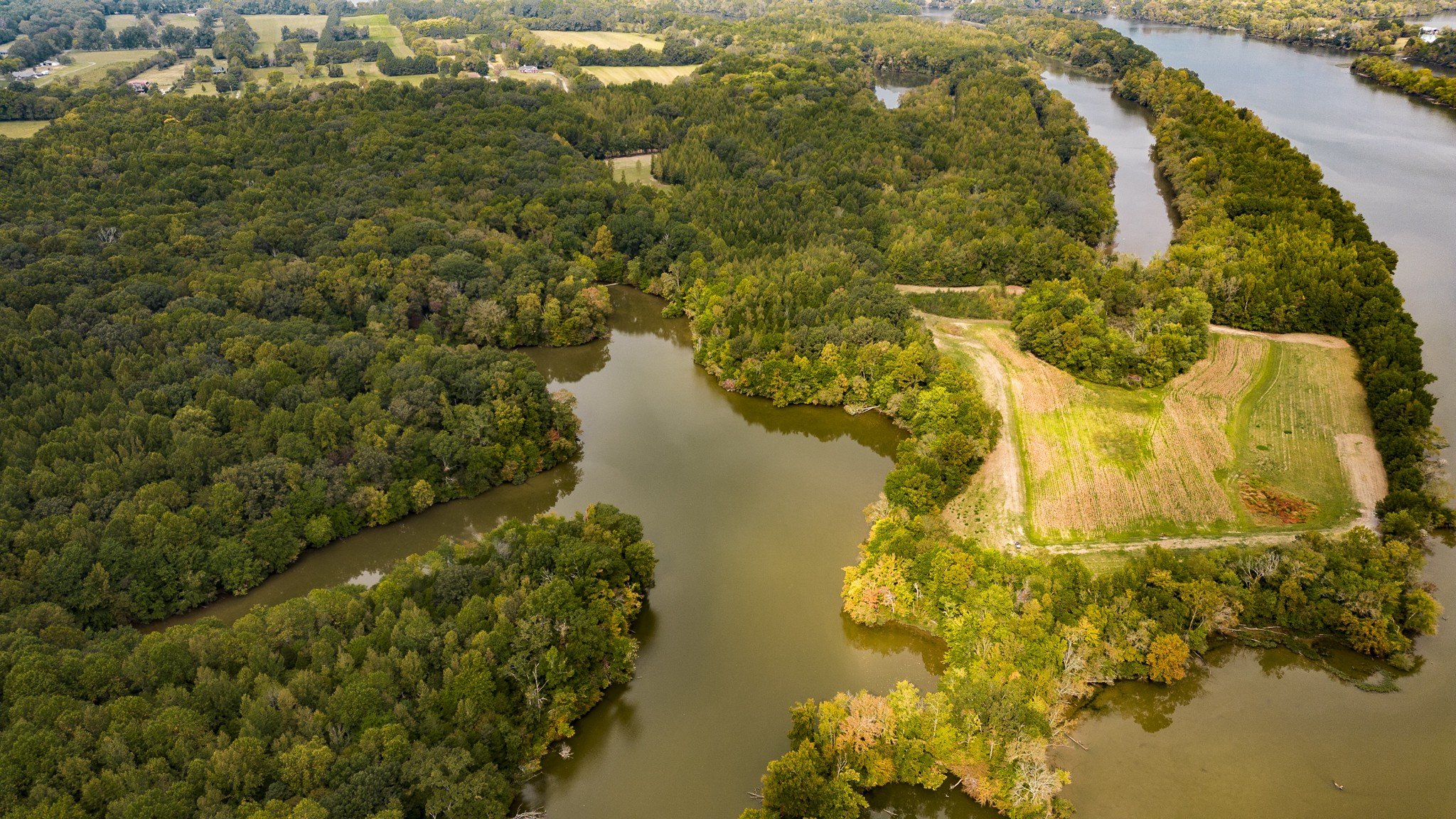 Cairo Bend Road, Lebanon, TN  37087