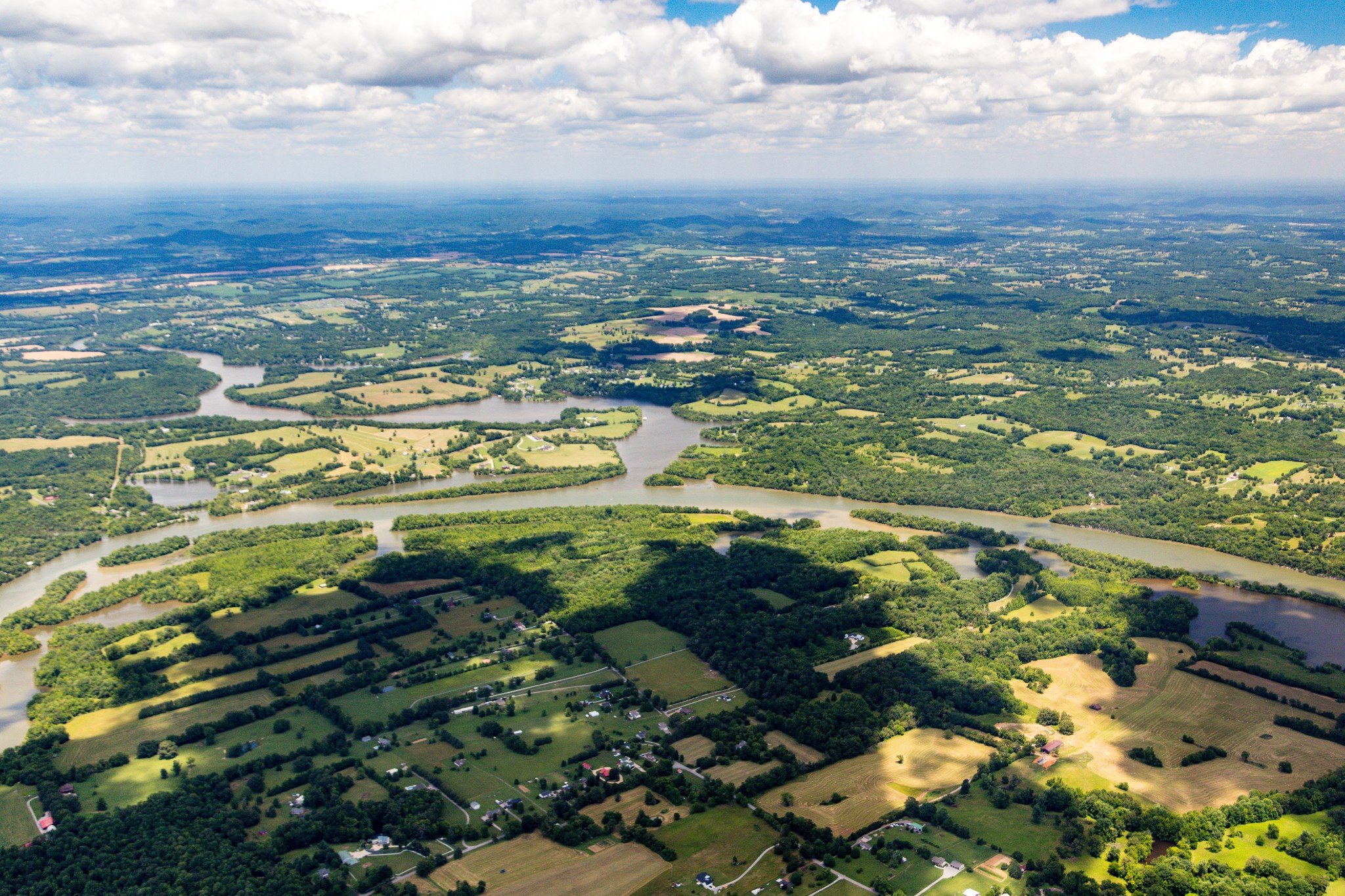 Cairo Bend Road, Lebanon, TN  37087