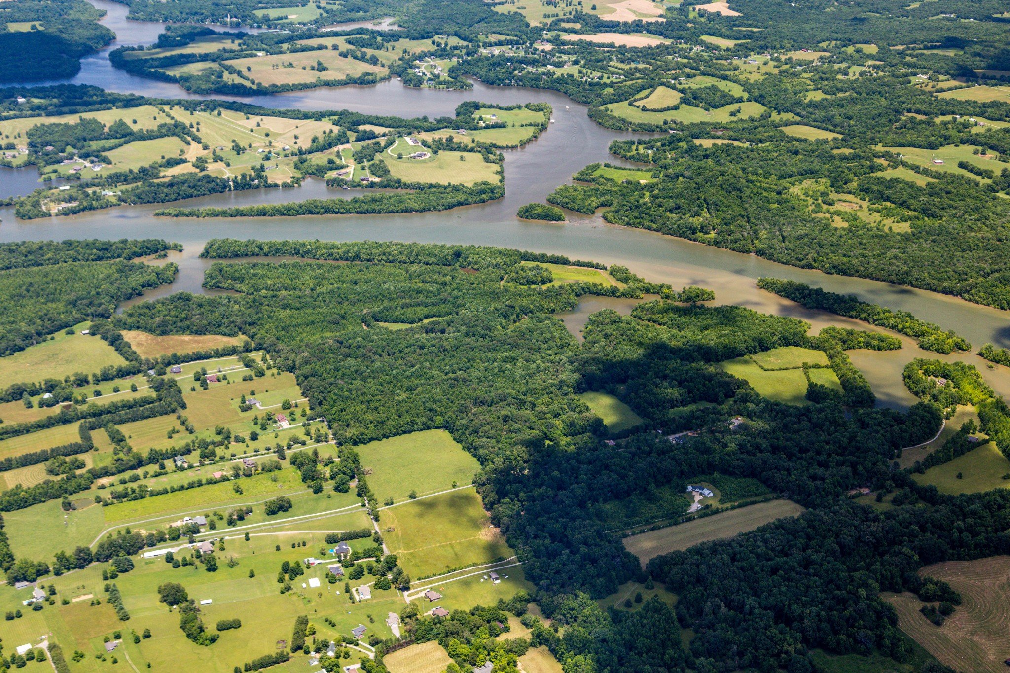 Cairo Bend Road, Lebanon, TN  37087