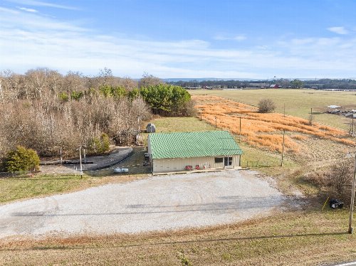 1134 Aedc Rd, Winchester, TN  37398