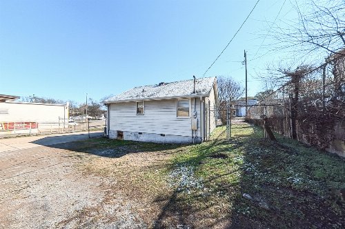 2211 Dortch Ave, Nashville, TN  37210