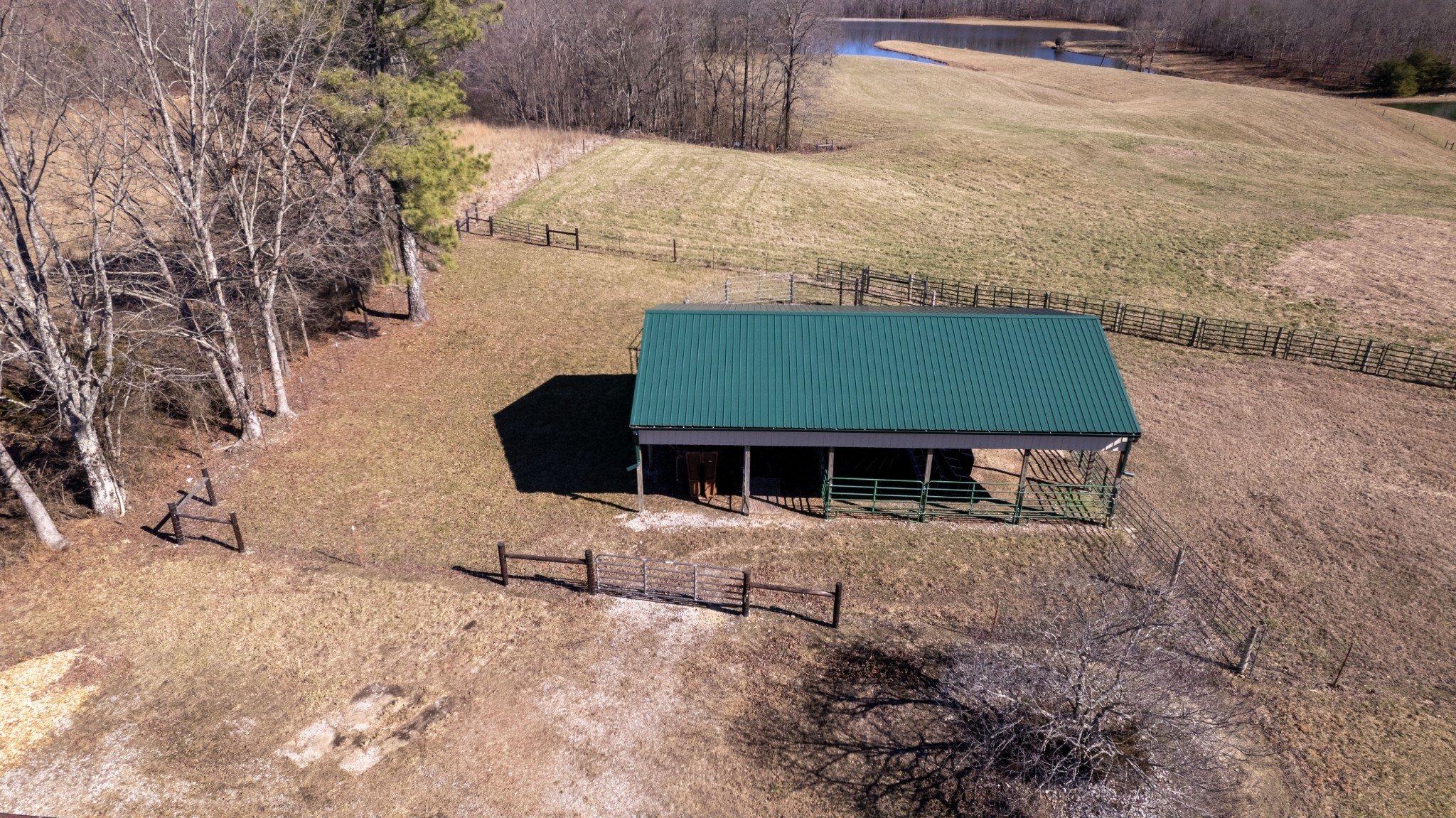 215 Stage Coach Rd, Sewanee, TN  37375