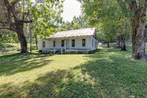 70 John Brooks Ln, Erin, TN  37061