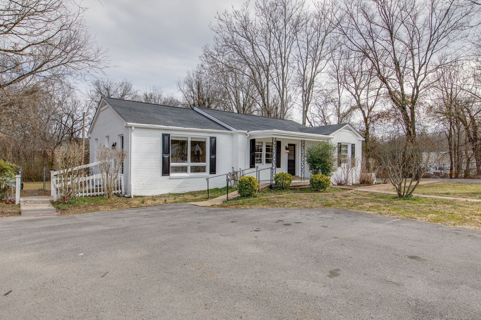 1191 W Main St, Franklin, TN  37064