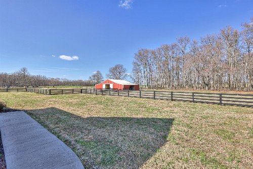 328 Logan Chapel Rd, Hillsboro, TN  37342