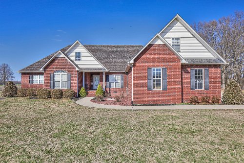 328 Logan Chapel Rd, Hillsboro, TN  37342