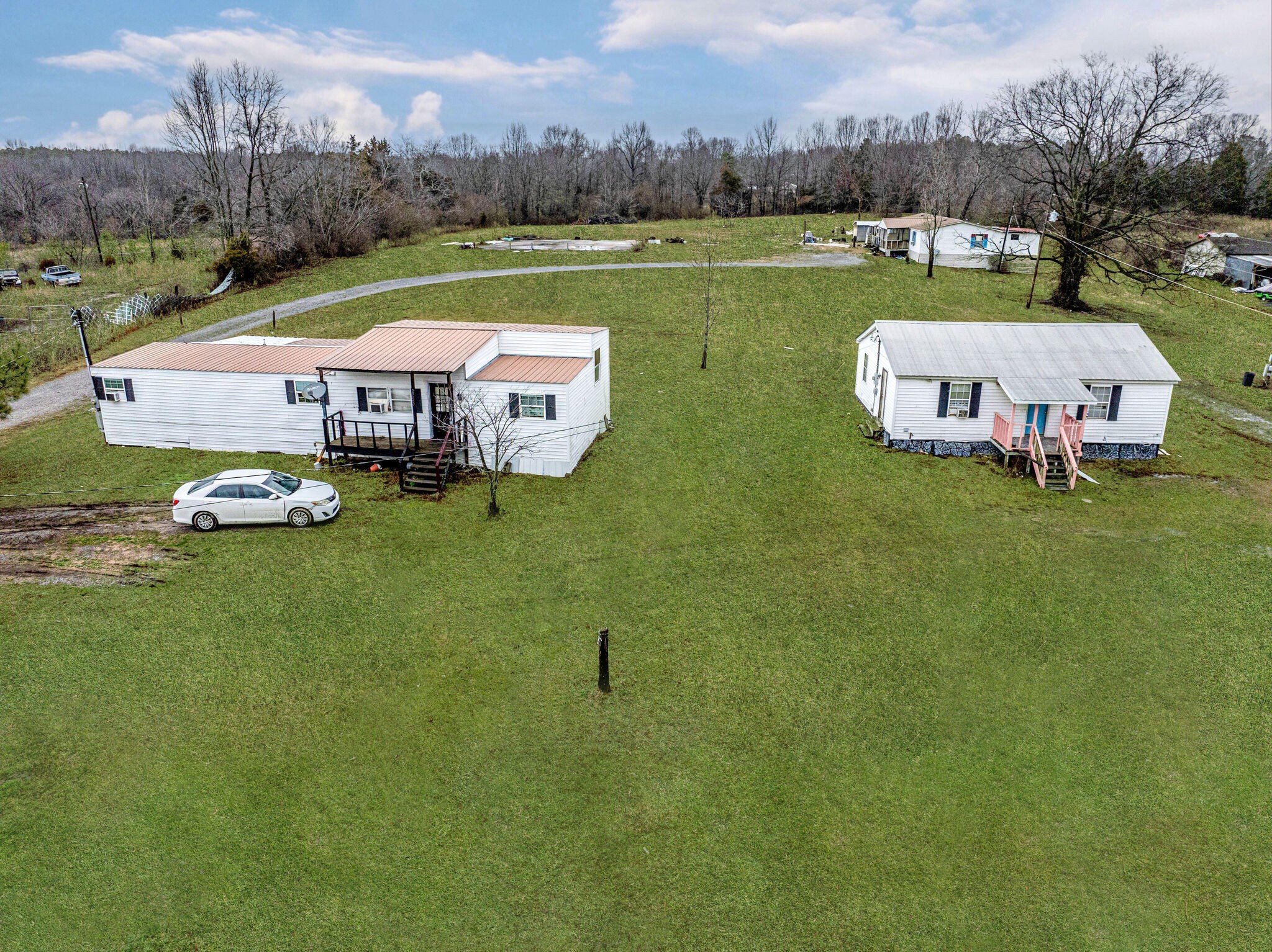 2280 Hwy 47 East, Burns, TN  37029