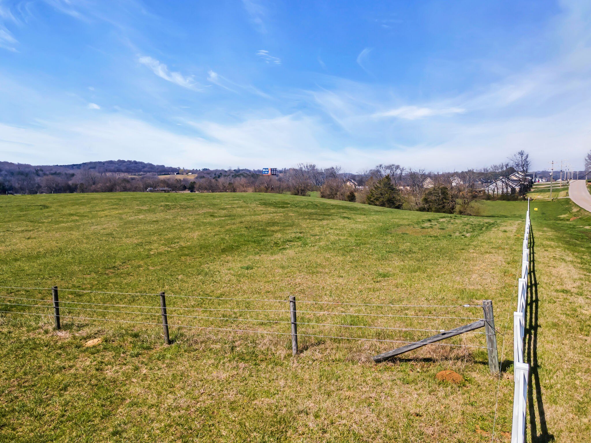 Globe Road, Lewisburg, TN  37091