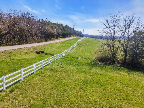 Globe Road, Lewisburg, TN  37091