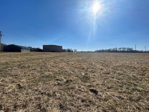 4722 Hwy 641N, Puryear, TN  38251