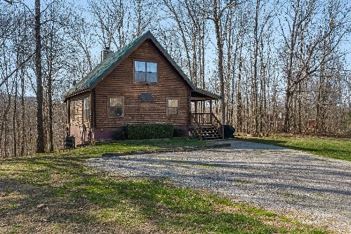 1093 Boles Beaty Rd, Alpine, TN  38543