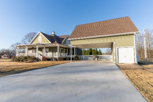 44 Hardin Loop, Westpoint, TN  38486