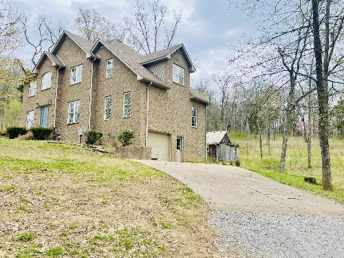 8230 Hwy 231 N, Bethpage, TN  37022