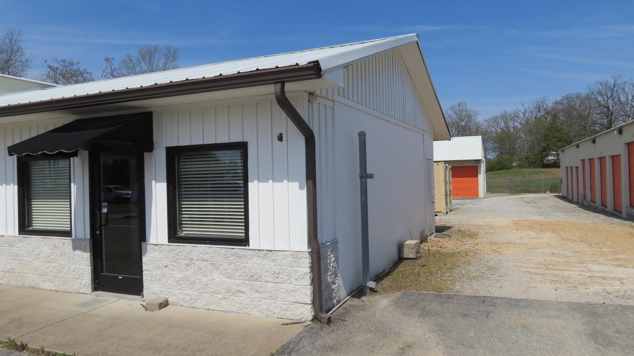 179 E Main St, Parsons, TN  38363