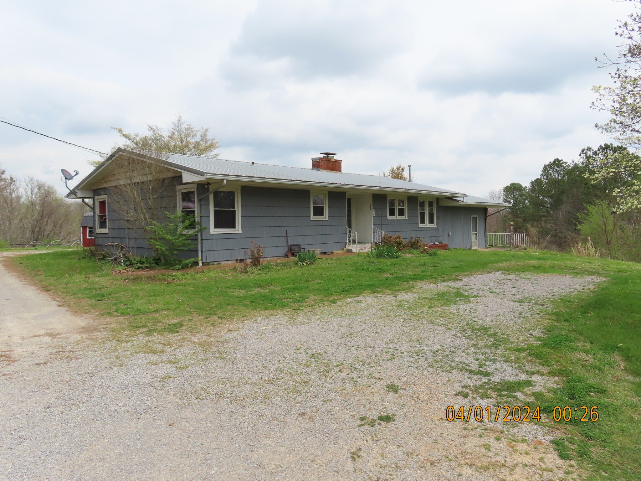 2462 Powdermill Hill Rd, Lawrenceburg, TN  38464