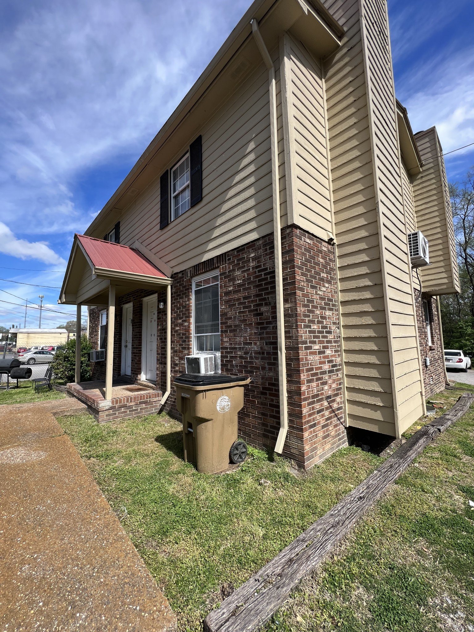 209 E Webster St, Madison, TN  37115