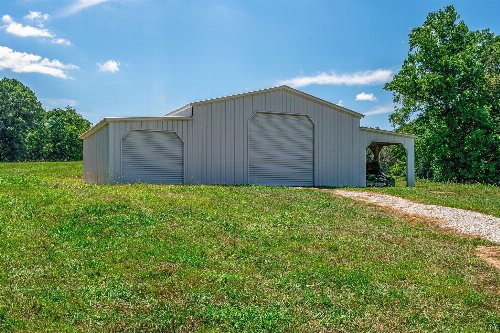 185 Thompson Rd, Dickson, TN  37055