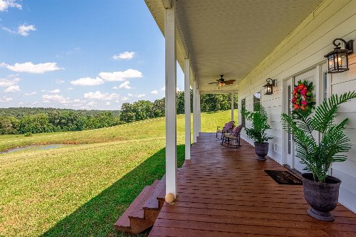 185 Thompson Rd, Dickson, TN  37055