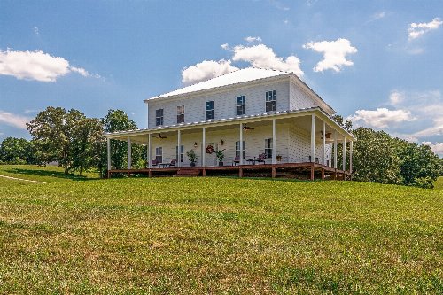 185 Thompson Rd, Dickson, TN  37055