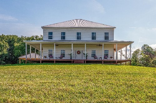 185 Thompson Rd, Dickson, TN  37055