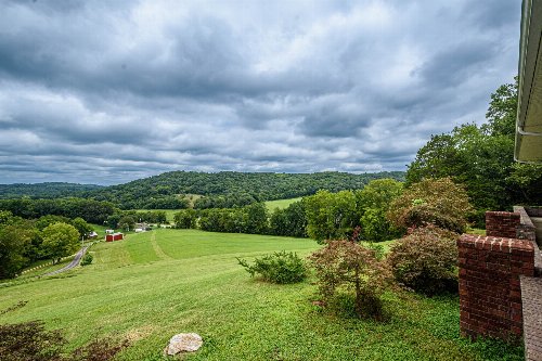 3056 Martin Hollow Rd, Culleoka, TN  38451